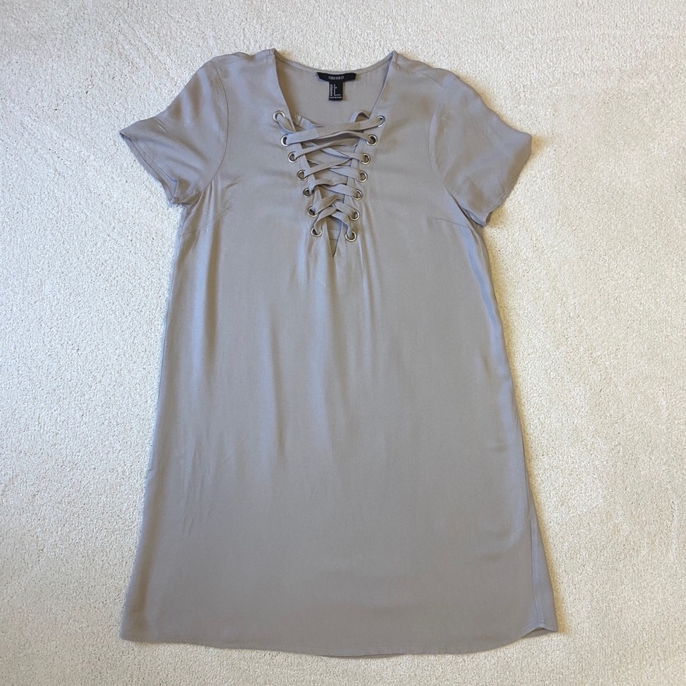 Criss cross shift dress
